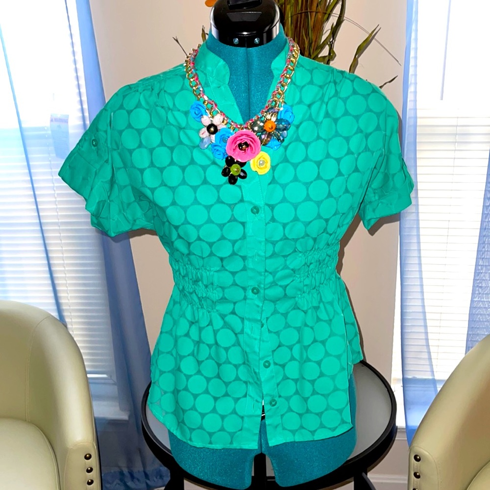Attention | Short Sleeve Green Button-up Top